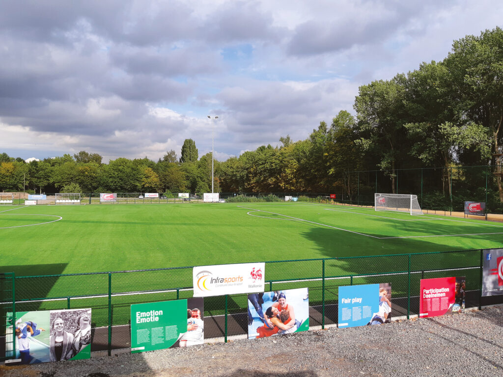 Complexe footballistique de Claire Fontaine à Chapelle-lez-Herlaimont